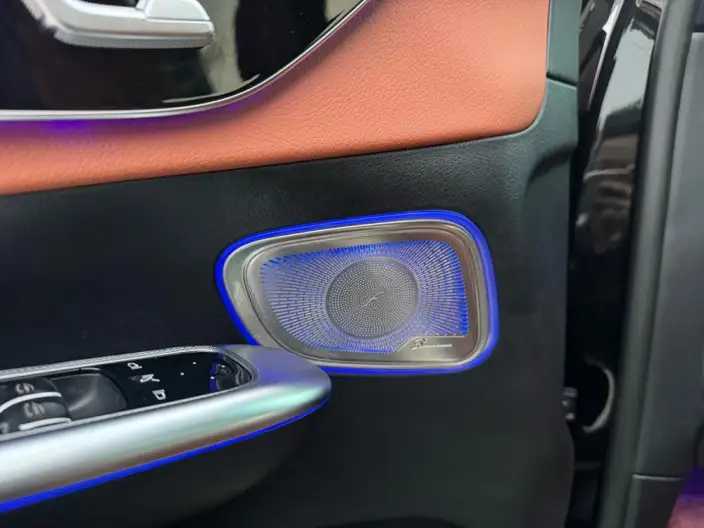 Mercedes-Benz GLC 2026 Model GLC 260 L 4MATIC Classic Edition 5 seat – фото 6
