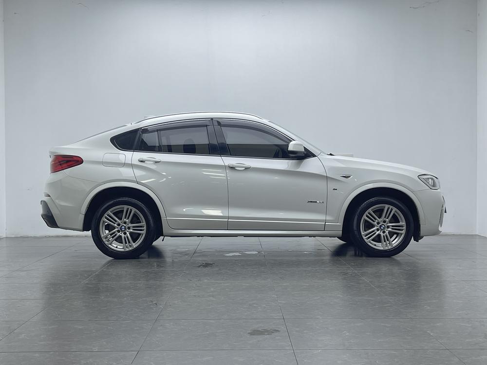 BMW X4 2016 модификация xDrive20i M Sport Sport – фото 8