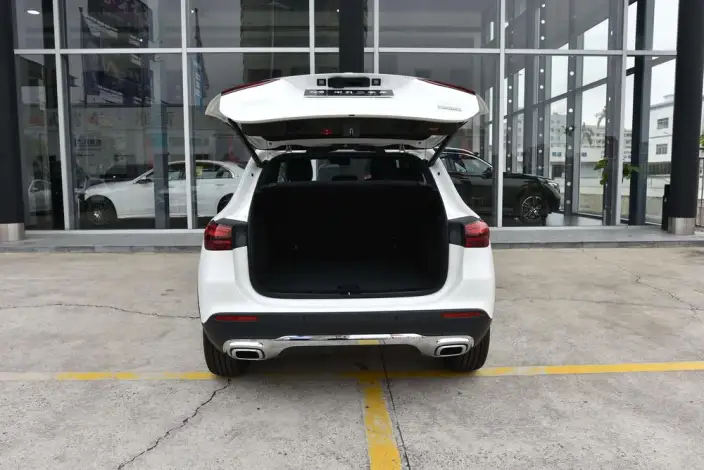 Mercedes-Benz GLA 2024 Model GLA 200 – фото 8