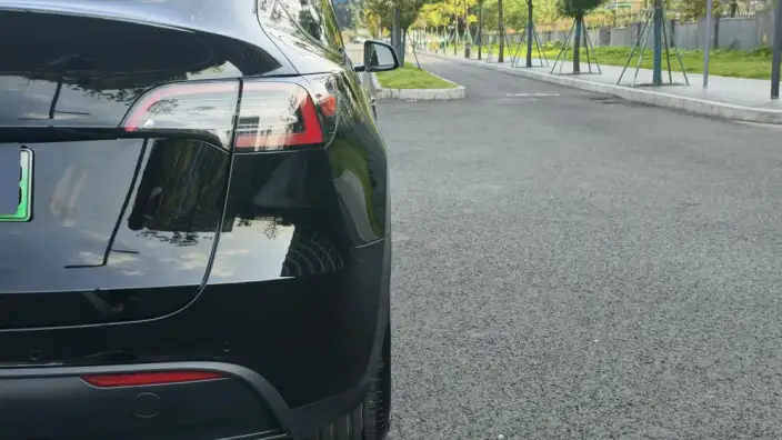 Model Y 2023 Model Long Battery Life Pro All-wheel drive version – фото 9