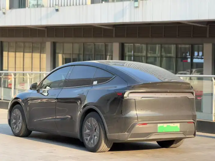 Model Y 2025 Model Long Battery Life Pro All-wheel drive version
