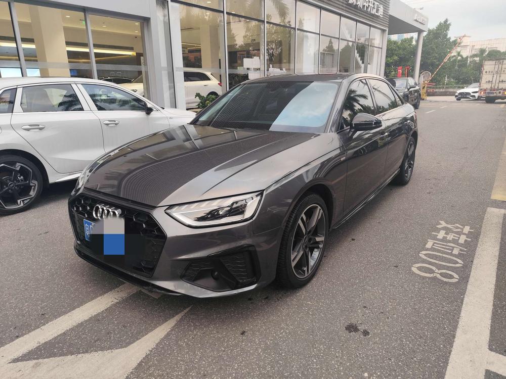 Audi A4L 2022 40 TFSI Luxury Dynamic