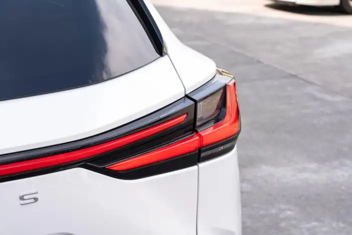 Lexus NX 2022 Model 350h Qian Drive Creative Edition – фото 7