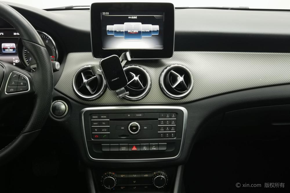 Mercedes-Benz GLA 2016 GLA 200 Dynamic – фото 13