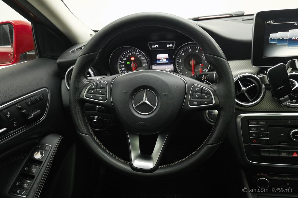 Mercedes-Benz GLA 2016 GLA 200 Dynamic – фото 14