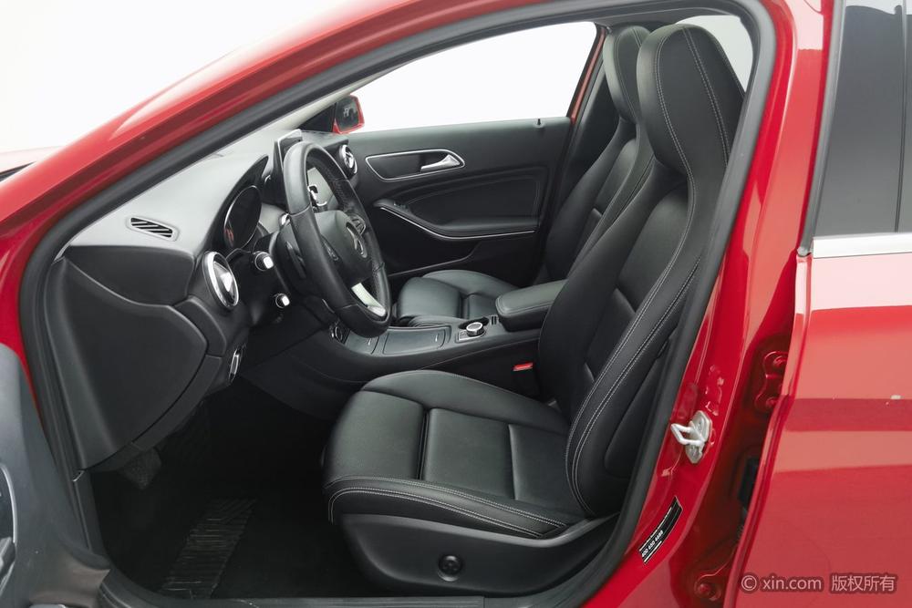 Mercedes-Benz GLA 2016 GLA 200 Dynamic – фото 17