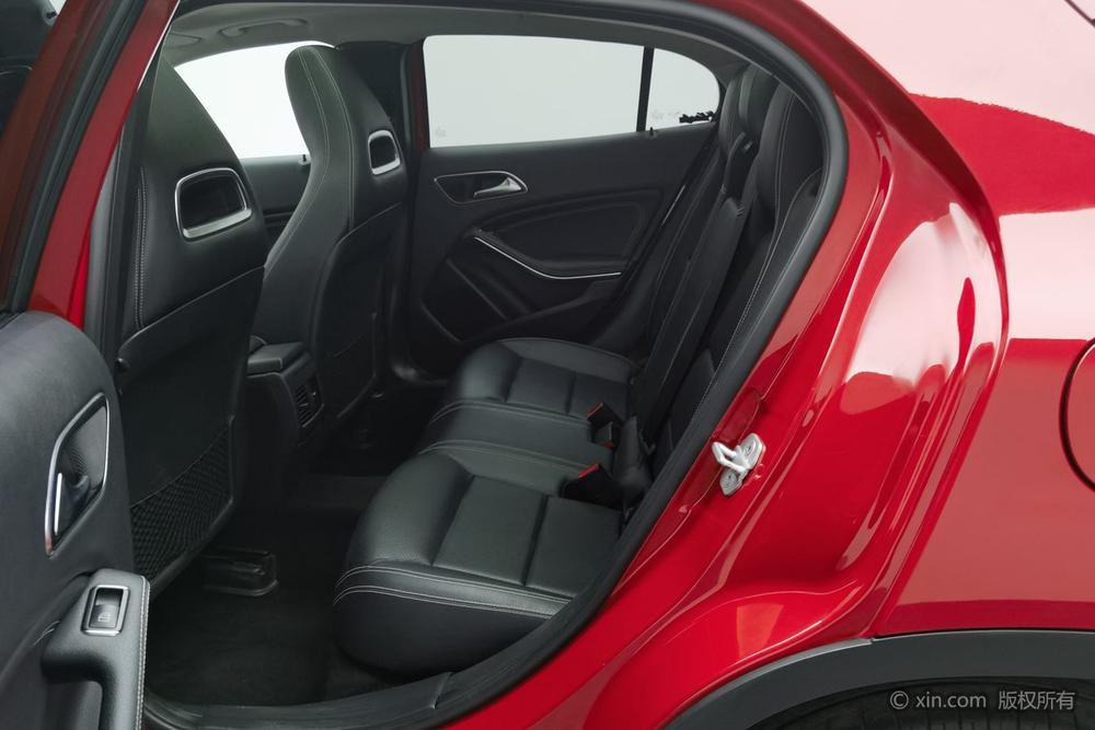 Mercedes-Benz GLA 2016 GLA 200 Dynamic – фото 19