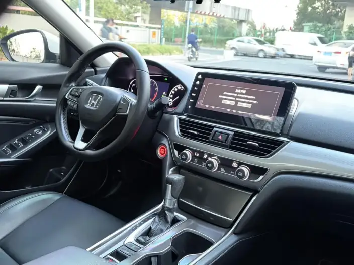 Honda Accord 2022 Model 260TURBO Deluxe Edition – фото 8