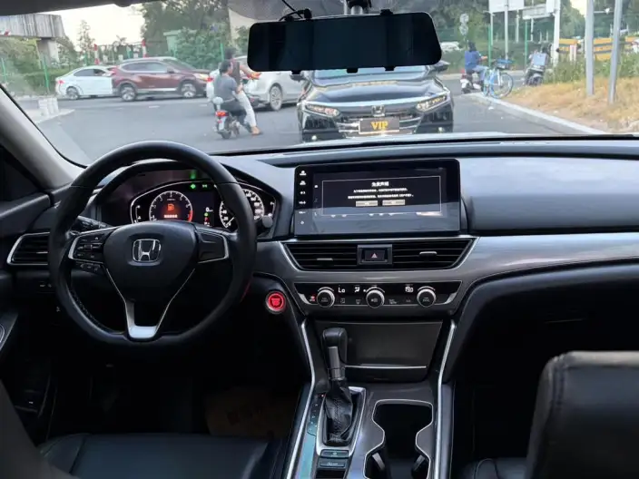 Honda Accord 2022 Model 260TURBO Deluxe Edition – фото 10