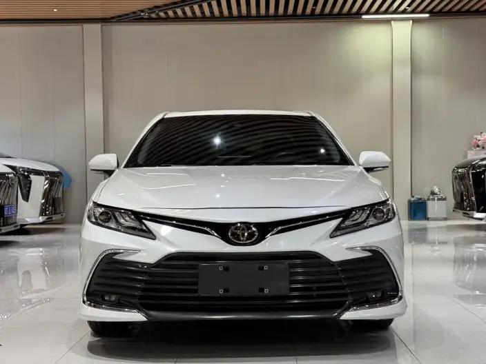 Toyota Camry 2021 Model 2.0G Deluxe Edition