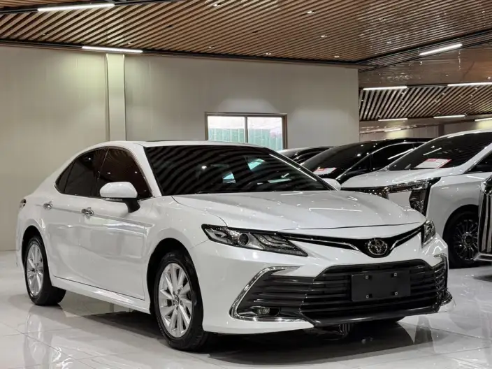 Toyota Camry 2021 Model 2.0G Deluxe Edition