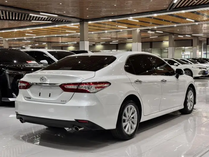 Toyota Camry 2021 Model 2.0G Deluxe Edition – фото 6