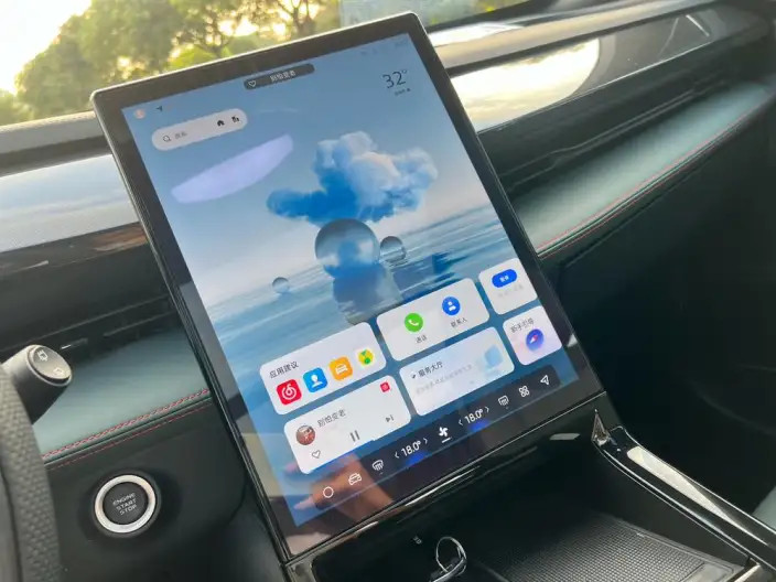 Geely Boyue 2024 Model 1.5TD Smart Connect + – фото 9