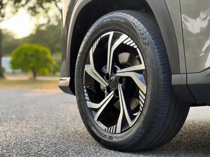 Geely Boyue 2024 Model 1.5TD Smart Connect + – фото 10