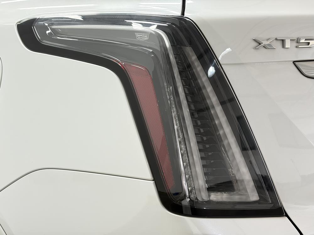 Cadillac XT5 2022 2.0T 4WD Luxury Hummingbird Edition – фото 13