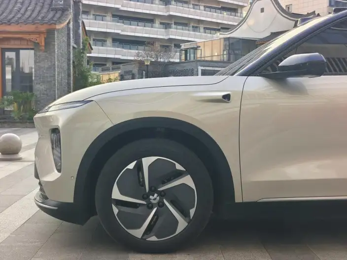 NIO ES8 2023 Model 75kWh