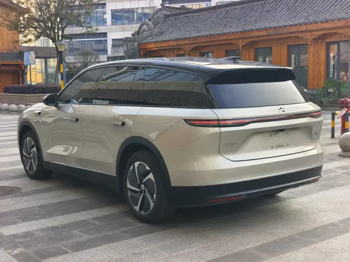 NIO ES8 2023 Model 75kWh – фото 5