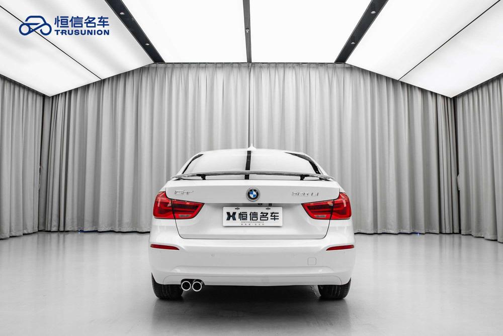 BMW 3 Series GT 2018 320i Fashion – фото 5