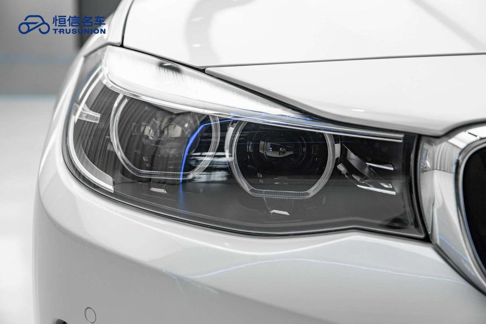 BMW 3 Series GT 2018 320i Fashion – фото 9