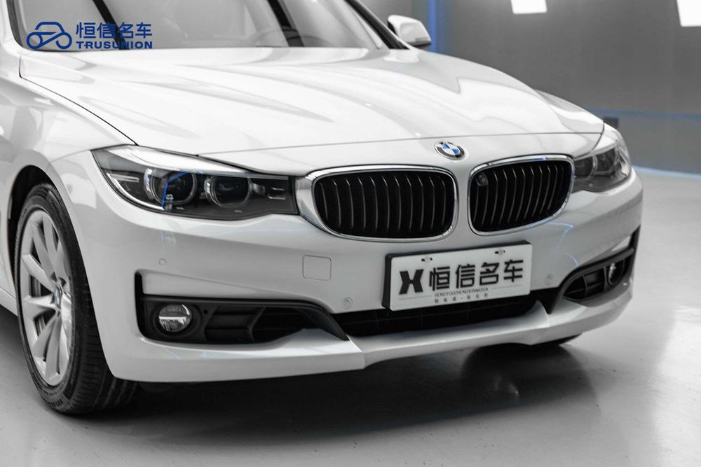 BMW 3 Series GT 2018 320i Fashion – фото 13