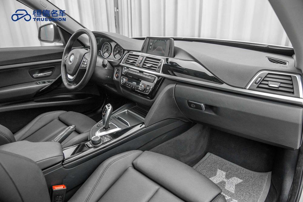 BMW 3 Series GT 2018 320i Fashion – фото 18