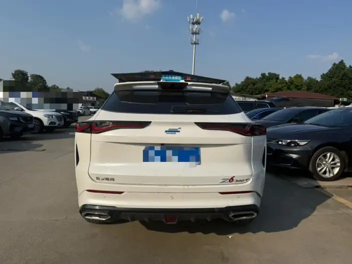 Changan Auchan Z6 2023 Model Blue whale 1.5T DCT Smart Prestige Model – фото 5