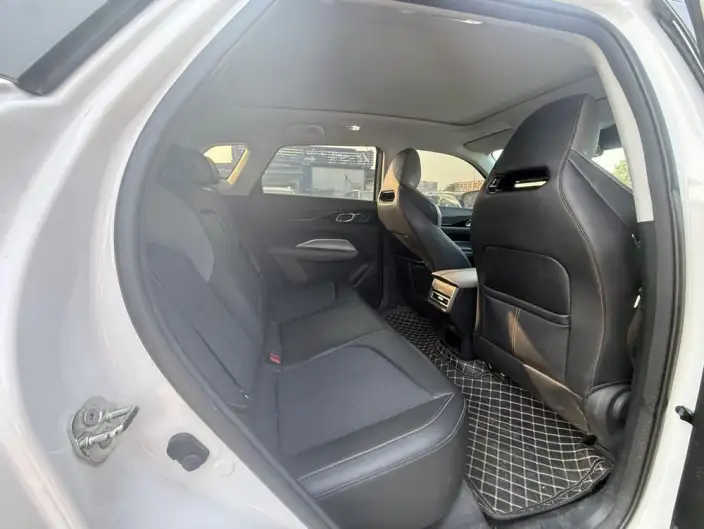 Changan Auchan Z6 2023 Model Blue whale 1.5T DCT Smart Prestige Model – фото 10