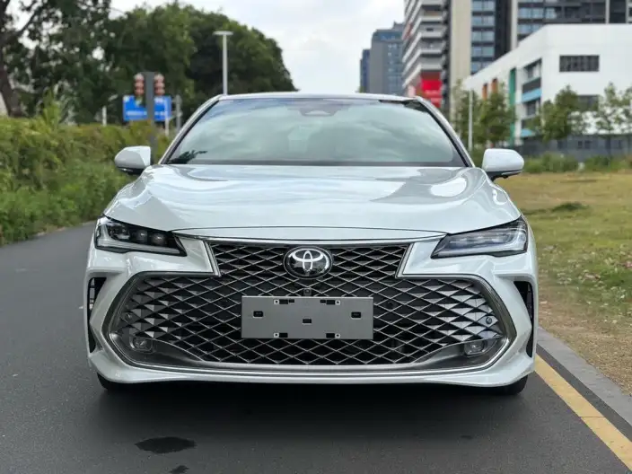 Toyota Avalon 2024 Model Intelligent Hybrid 2.0L E-CVT Premium Edition