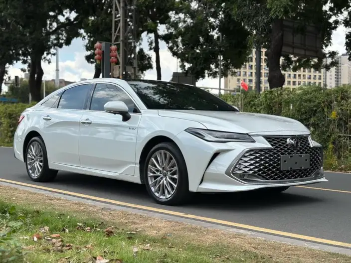 Toyota Avalon 2024 Model Intelligent Hybrid 2.0L E-CVT Premium Edition