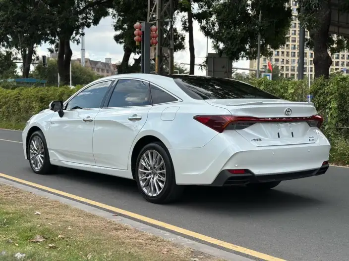 Toyota Avalon 2024 Model Intelligent Hybrid 2.0L E-CVT Premium Edition – фото 5
