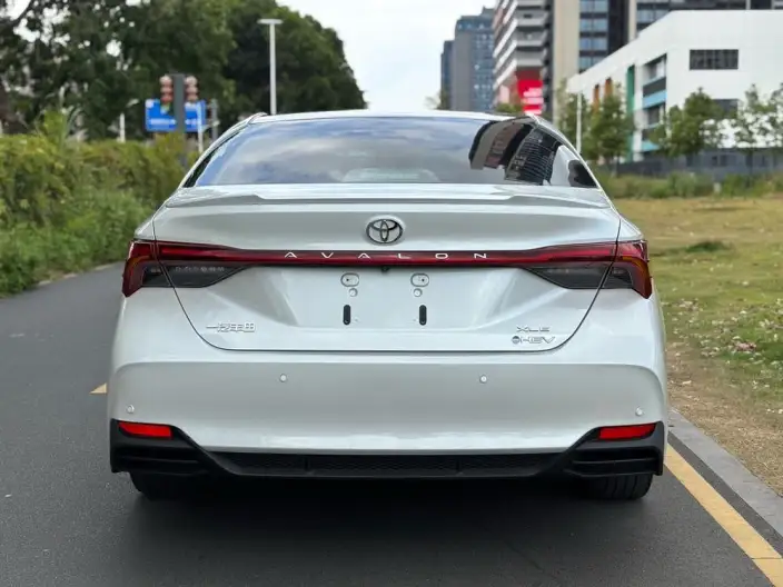 Toyota Avalon 2024 Model Intelligent Hybrid 2.0L E-CVT Premium Edition – фото 6