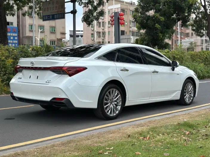 Toyota Avalon 2024 Model Intelligent Hybrid 2.0L E-CVT Premium Edition – фото 7