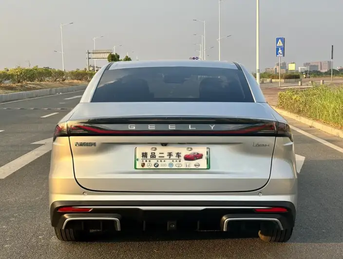 Geely Galaxy L6 2025 Model 1.5 EM-i DHT 140KM Galaxy Edition – фото 6