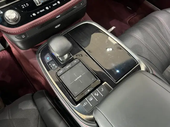 Lexus LS 2021 Model 500h Superior Edition – фото 5