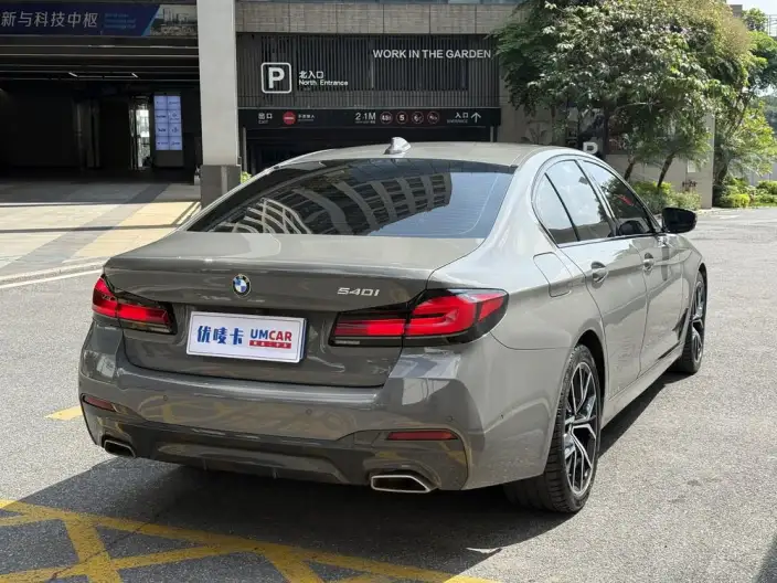 BMW 5 Series Imported 2022 Model 540i Fashion edition M Sports Set – фото 6
