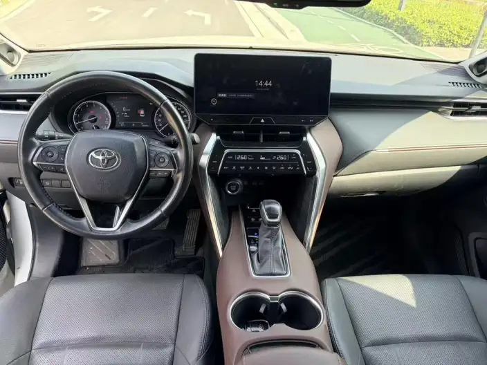 Toyota Harrier 2022 Model 2.0L CVT 2WD Exclusive Edition – фото 10