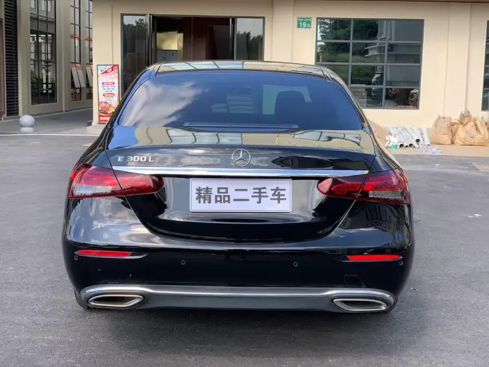 Mercedes-Benz E-Class 2022 Model E 260 L sedan – фото 5