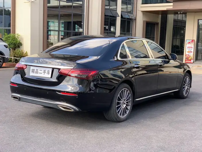 Mercedes-Benz E-Class 2022 Model E 260 L sedan – фото 6