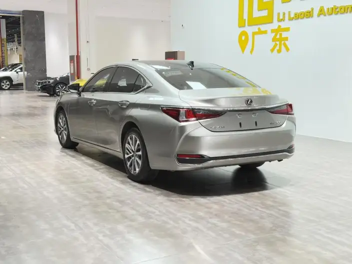 Lexus ES 2021 Model 200 Superior Edition – фото 5