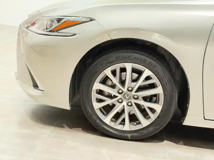 Lexus ES 2021 Model 200 Superior Edition – фото 8