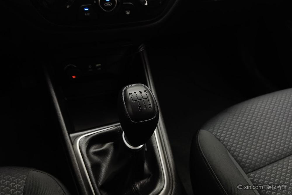 Verna Yuena 2016 модификация 1.4L Manual Hyun Cool Edition GLS National V – фото 16
