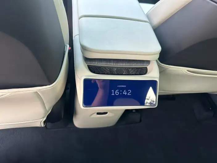 NIO ES6 2024 Model 75kWh – фото 9