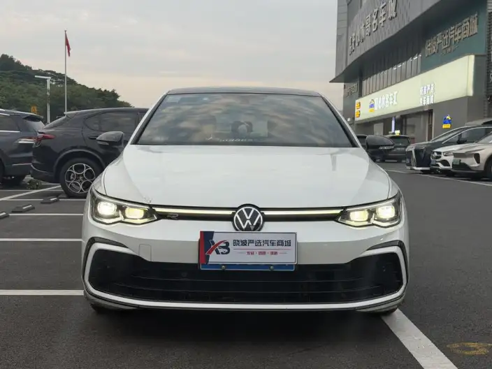 Volkswagen Golf 2023 Model 280TSI DSG R-Line Lite