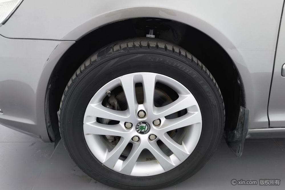 Skoda Octavia 2013 модификация 1.4TSI DSG Yi элегантный Edition – фото 8