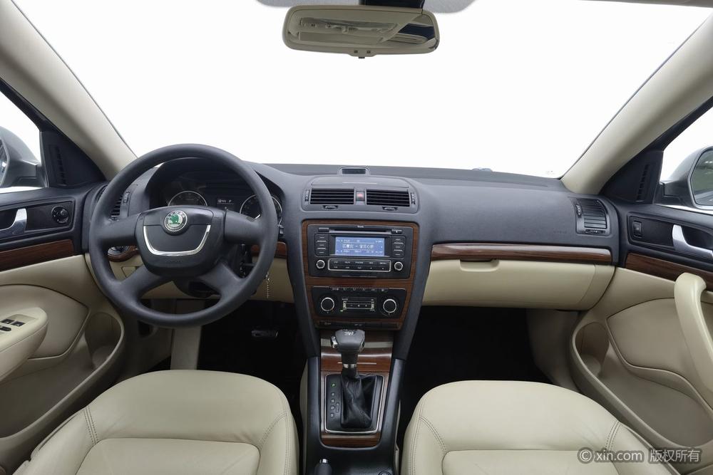 Skoda Octavia 2013 модификация 1.4TSI DSG Yi элегантный Edition – фото 12