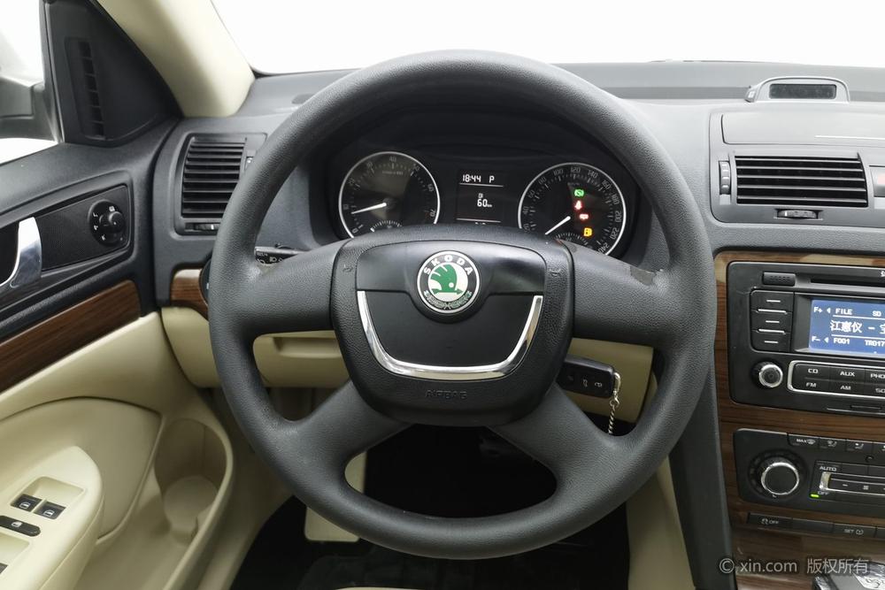 Skoda Octavia 2013 модификация 1.4TSI DSG Yi элегантный Edition – фото 14