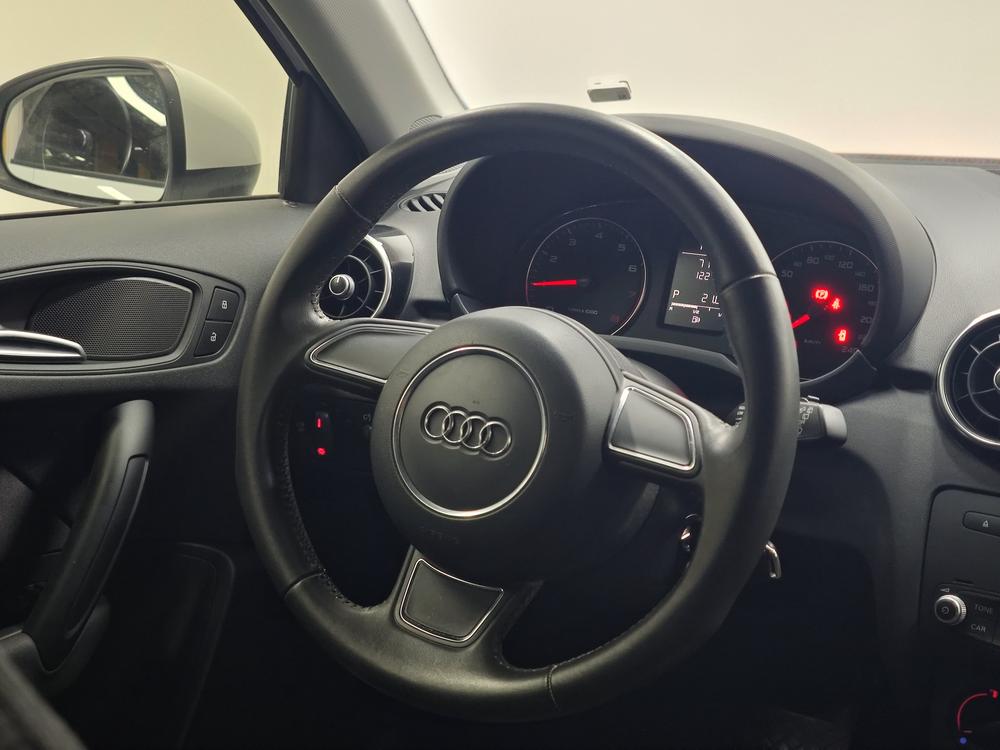 Audi A1 2013 модификация 30 TFSI Sportback Urban – фото 16