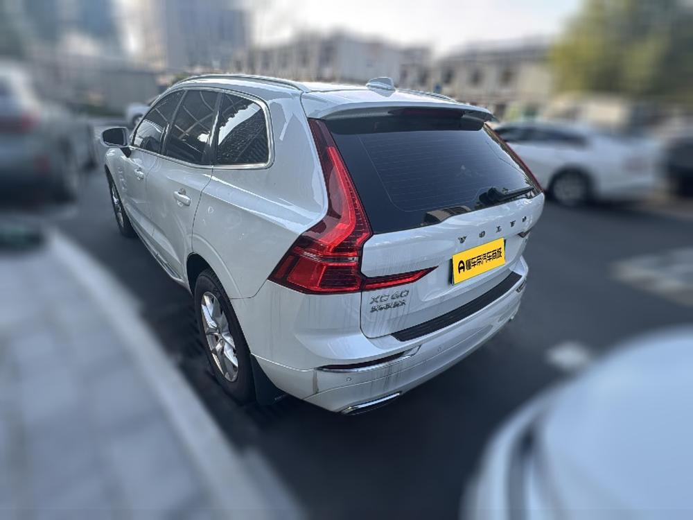 Volvo XC60 2021 T5 AWD Intelligent Refined Luxury