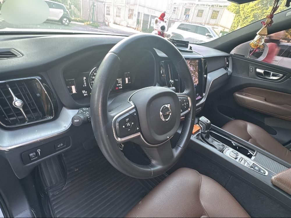 Volvo XC60 2021 T5 AWD Intelligent Refined Luxury – фото 7