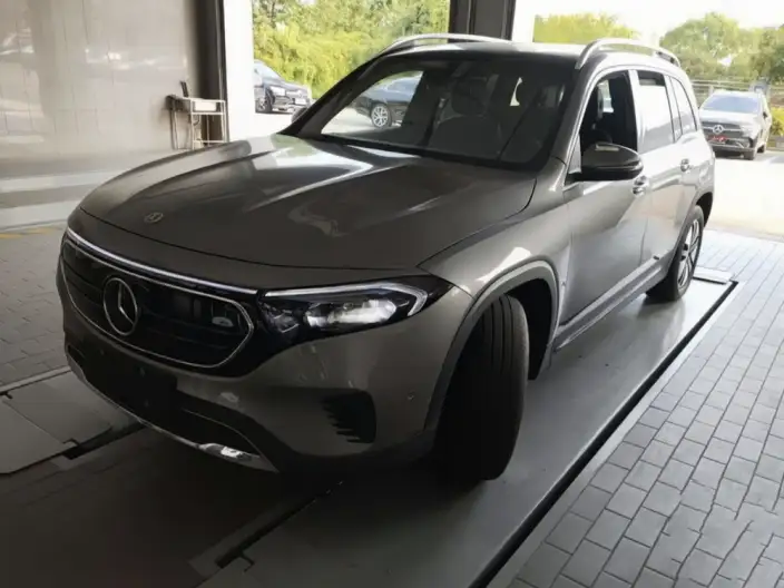 Mercedes-Benz EQB 2023 Model EQB 260